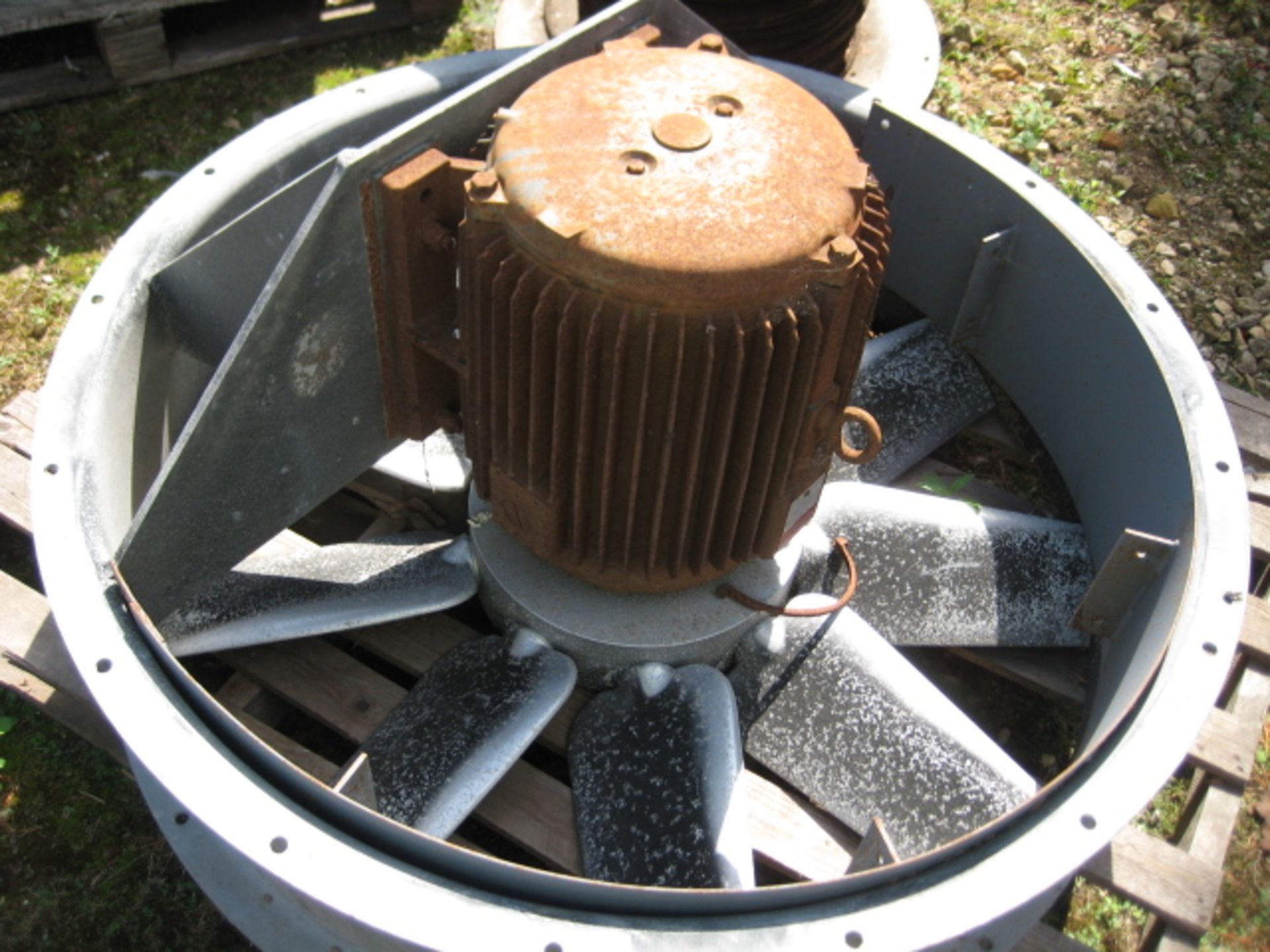 1000mm dia. Axial Fan, with 18.5kW 1460rpm drive. Lot located at Navenby, Lincolnshire Please read - Bild 2 aus 2