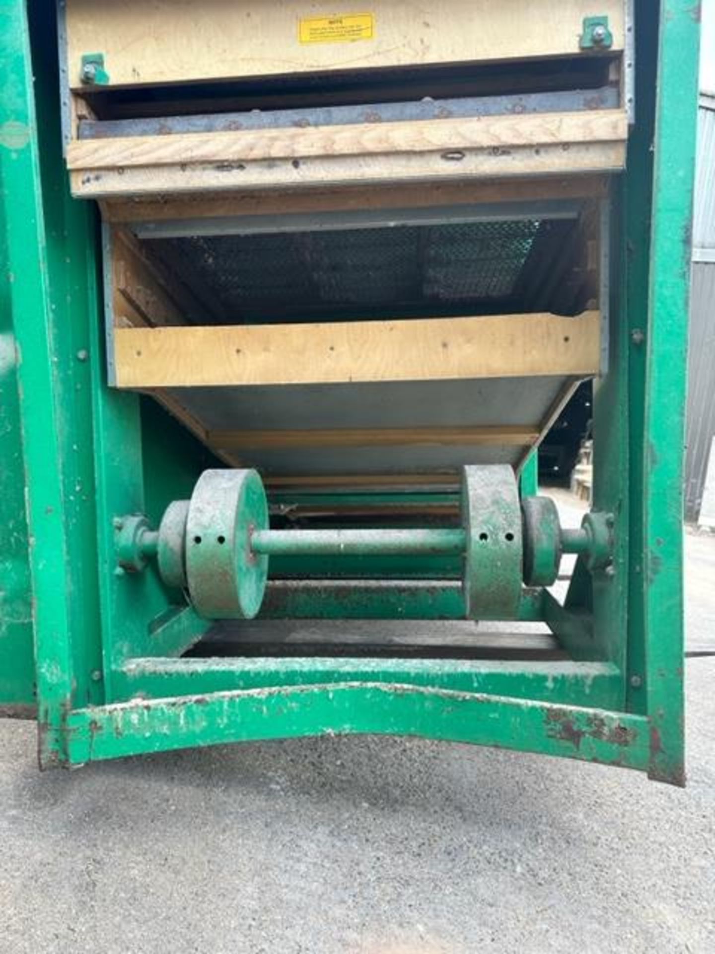 Westrup SAB-1000 Pre Cleaner Machine (no aspiration fan). Loading free of charge - yes. Lot location - Image 7 of 15
