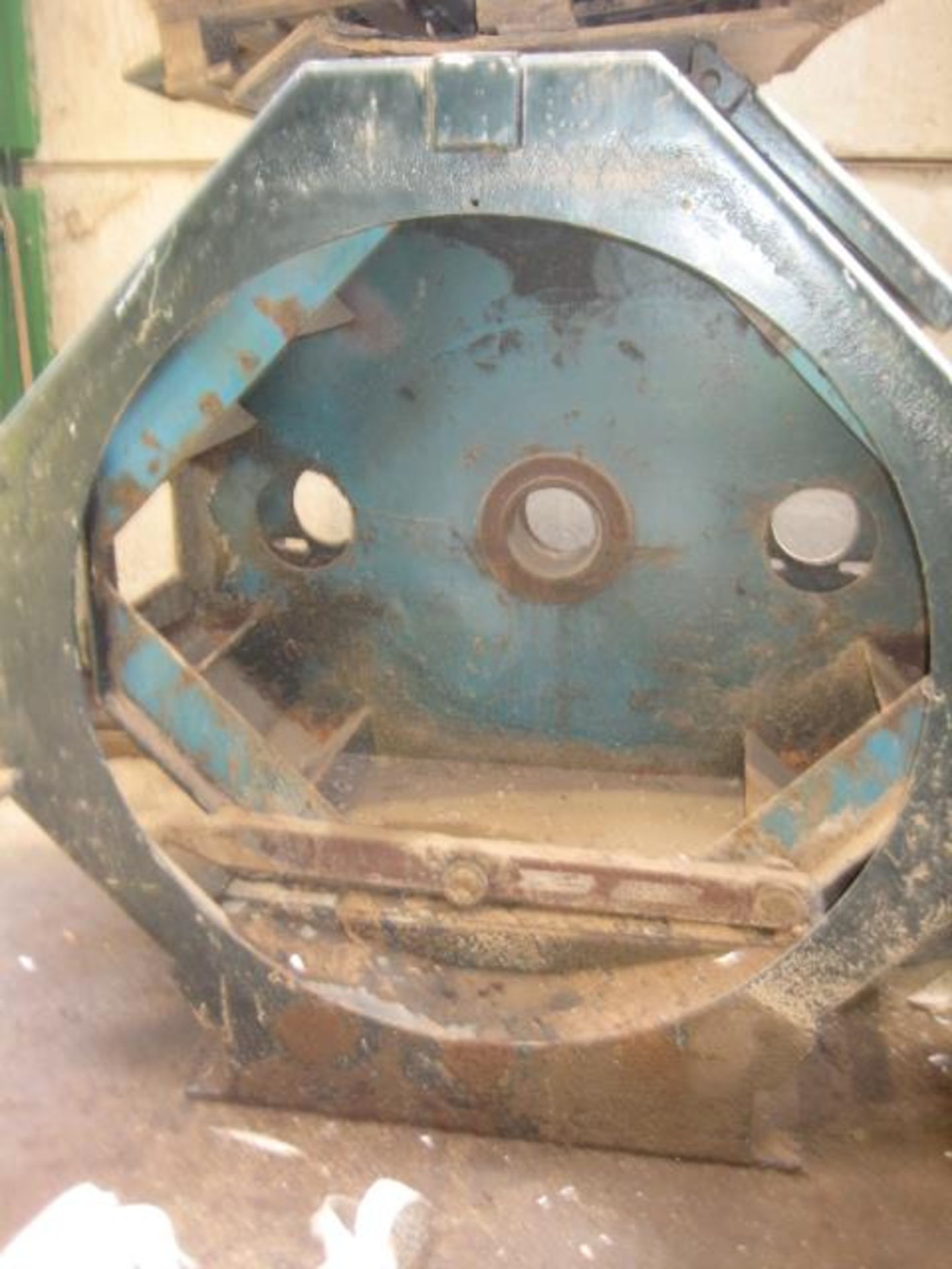Paladin 1200WP Pellet Press Body (body only). Lot located in Lincoln, Lincolnshire Please read the