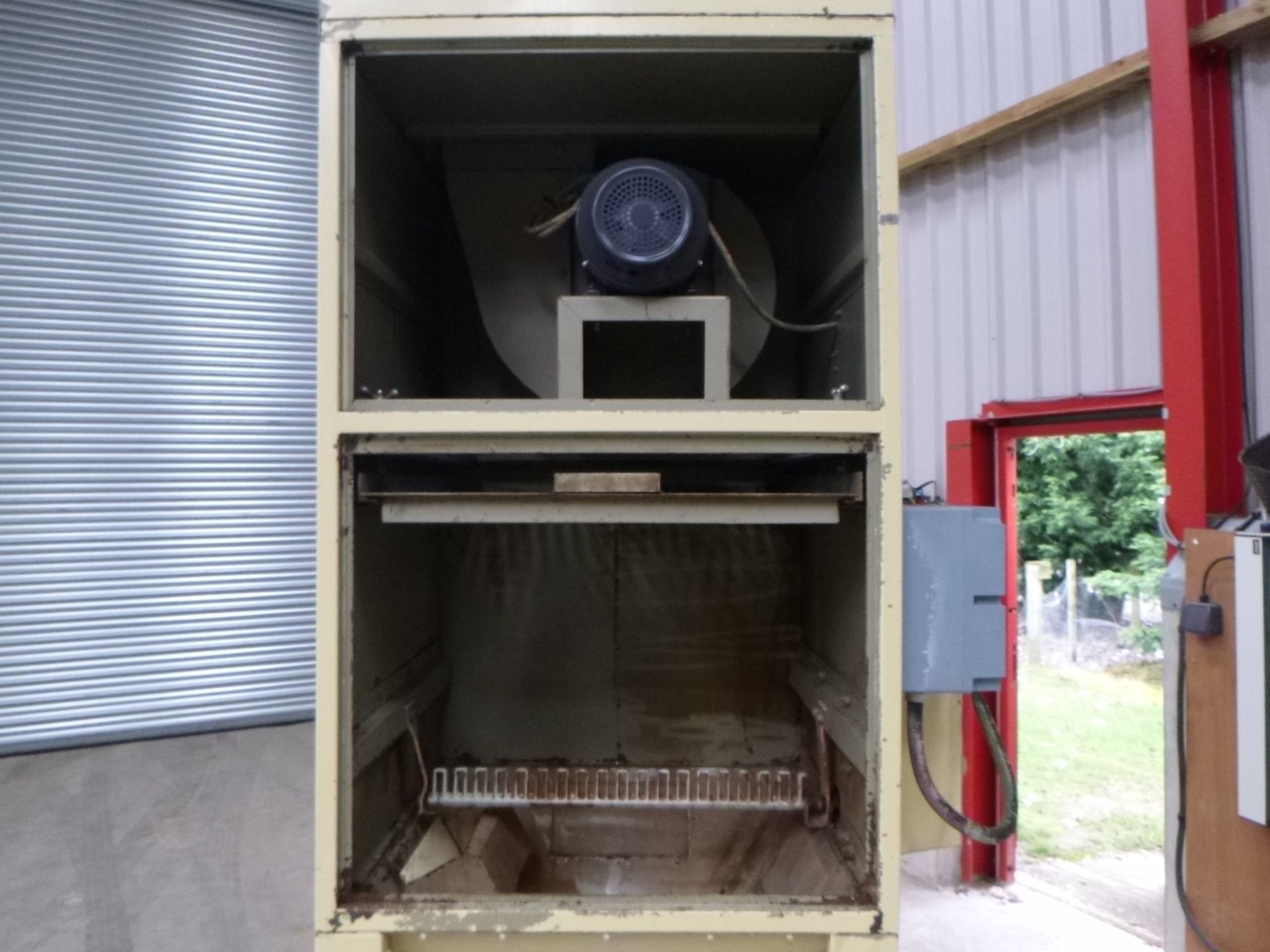 DCE UMA 154 G5 Dust Collector (no bags) (vendors comments - Motors tested and working). Lot - Bild 5 aus 8