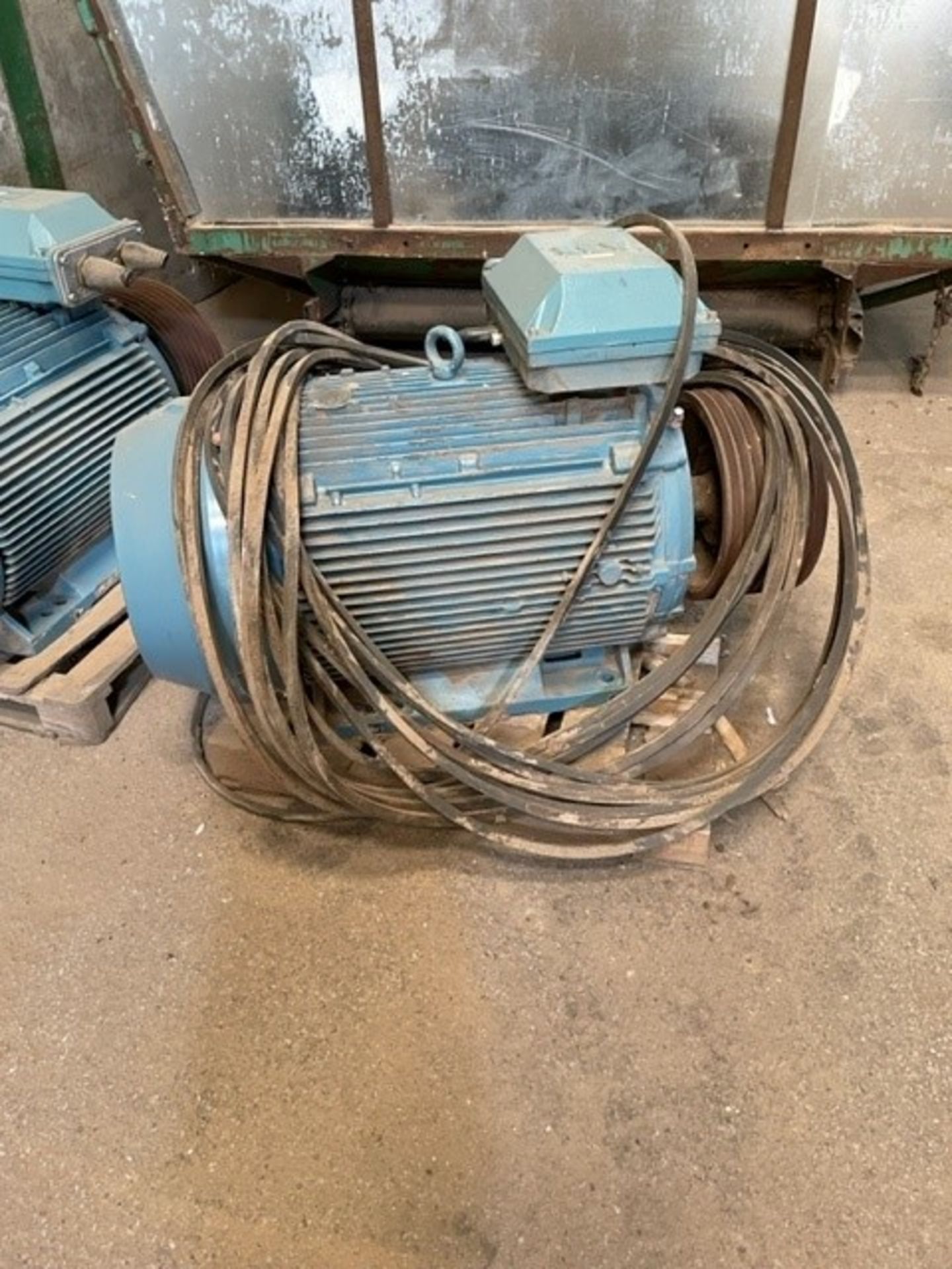 ABB Foot Mounted TEFC Electric Motor, 200kW 1845rpm. Lot located in Lincoln, Lincolnshire Please