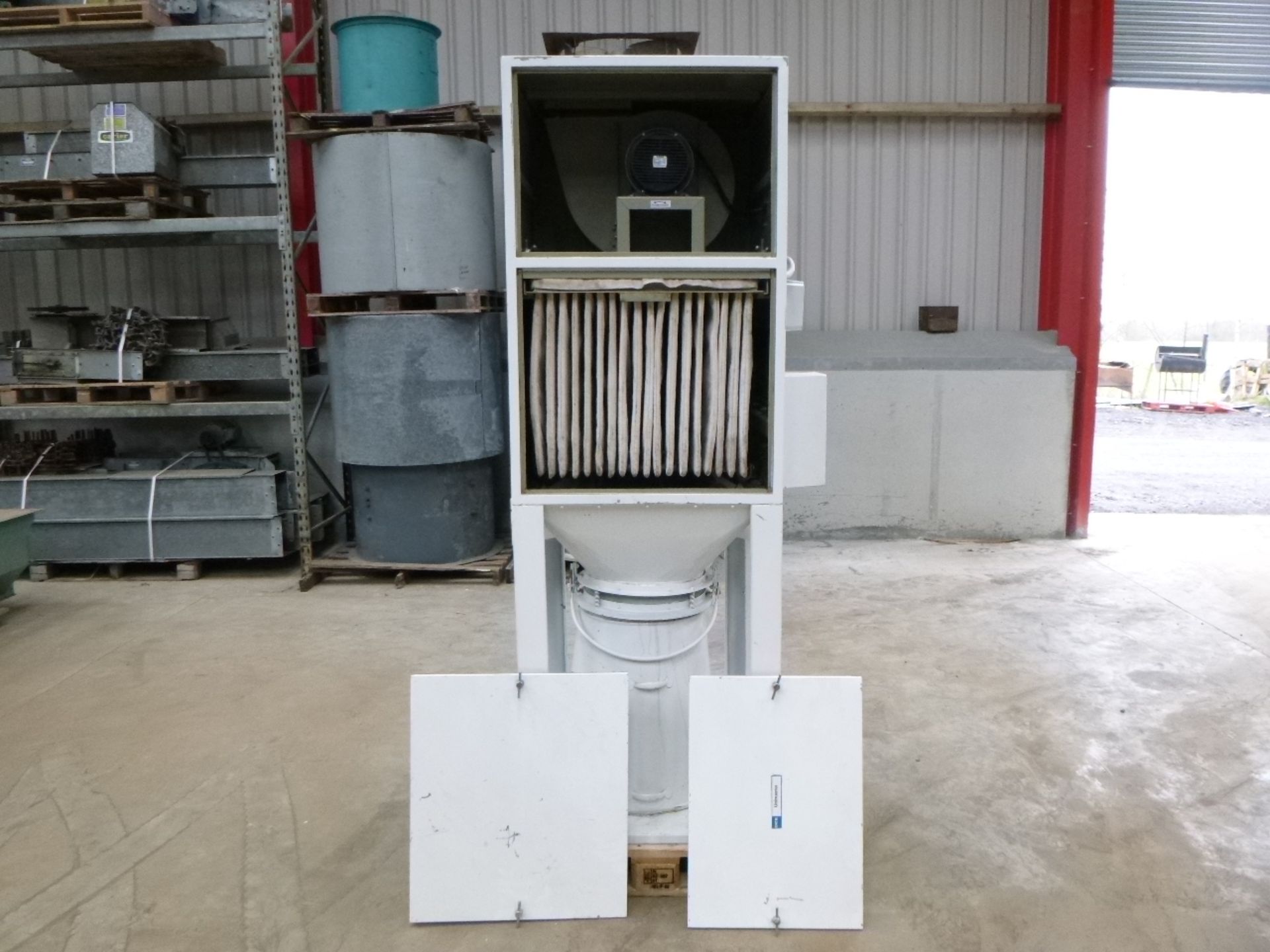 DCE UMA 154 G5 Dust Collector (vendors comments - Inspected, tested and in working condition). Lot - Image 4 of 7