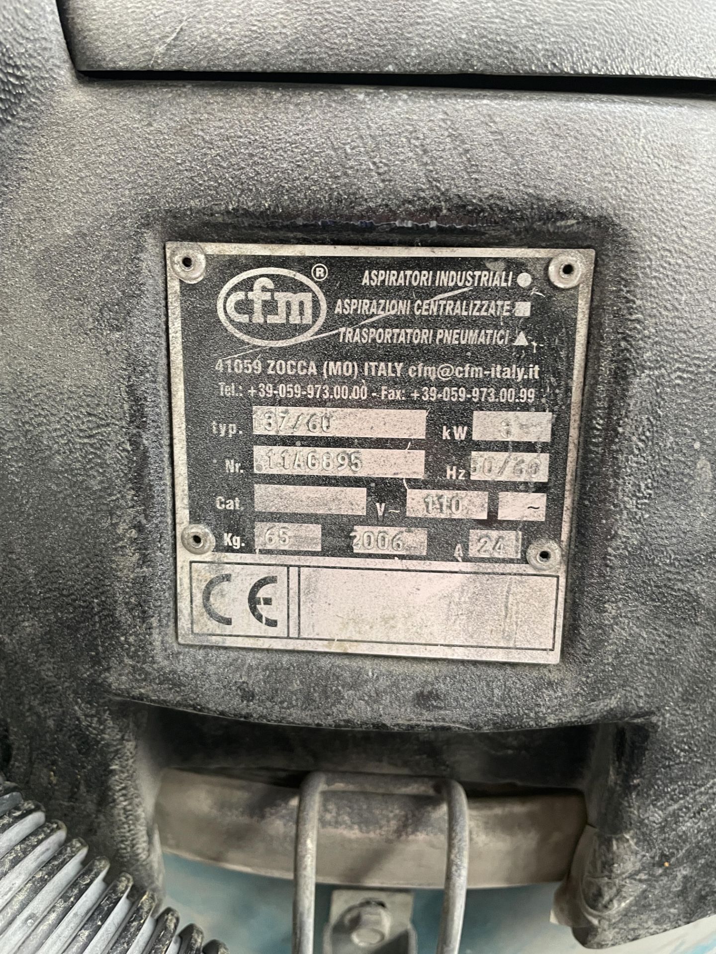 CFN 137/60 Industrial Vacuum Cleaner, serial no. 11A6895, 110V Please read the following important - Image 2 of 2