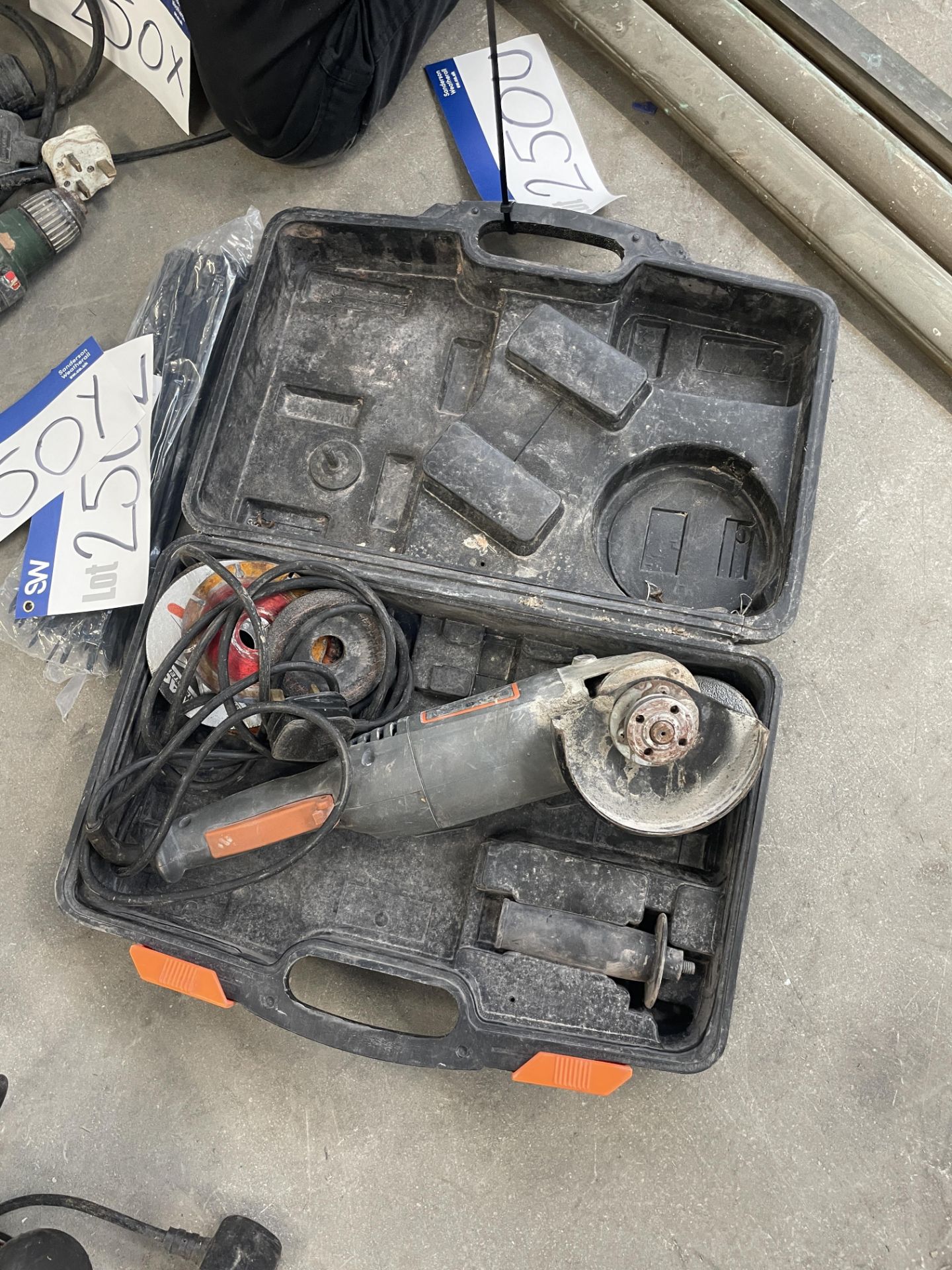 Angle Grinder, with carry case (offered for sale by kind permission on behalf of another vendor)