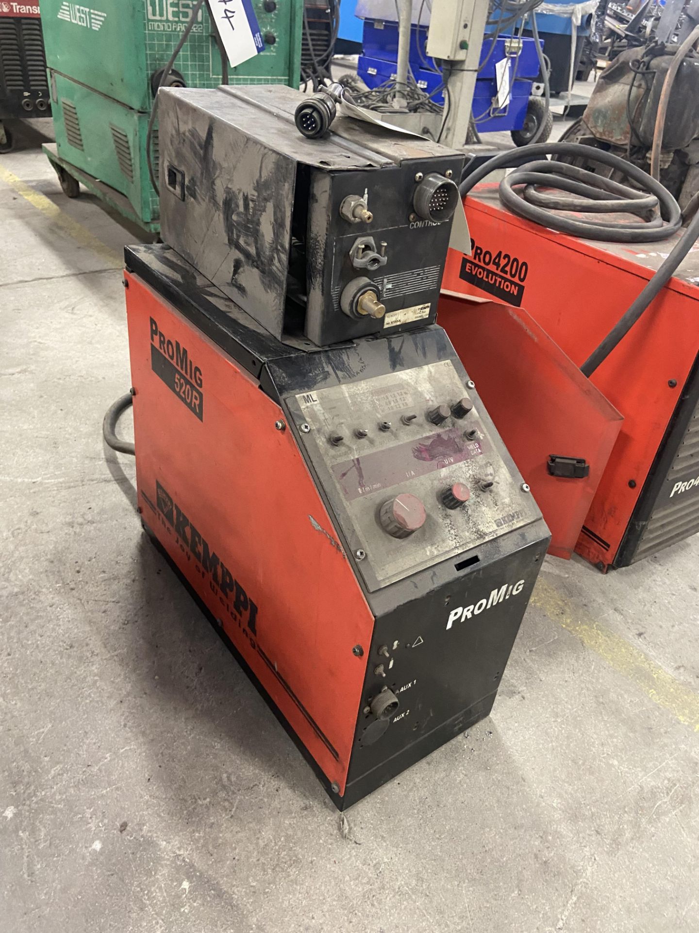 Kemppi Pro Mig 520R Welding Equipment (may require attention) Please read the following important