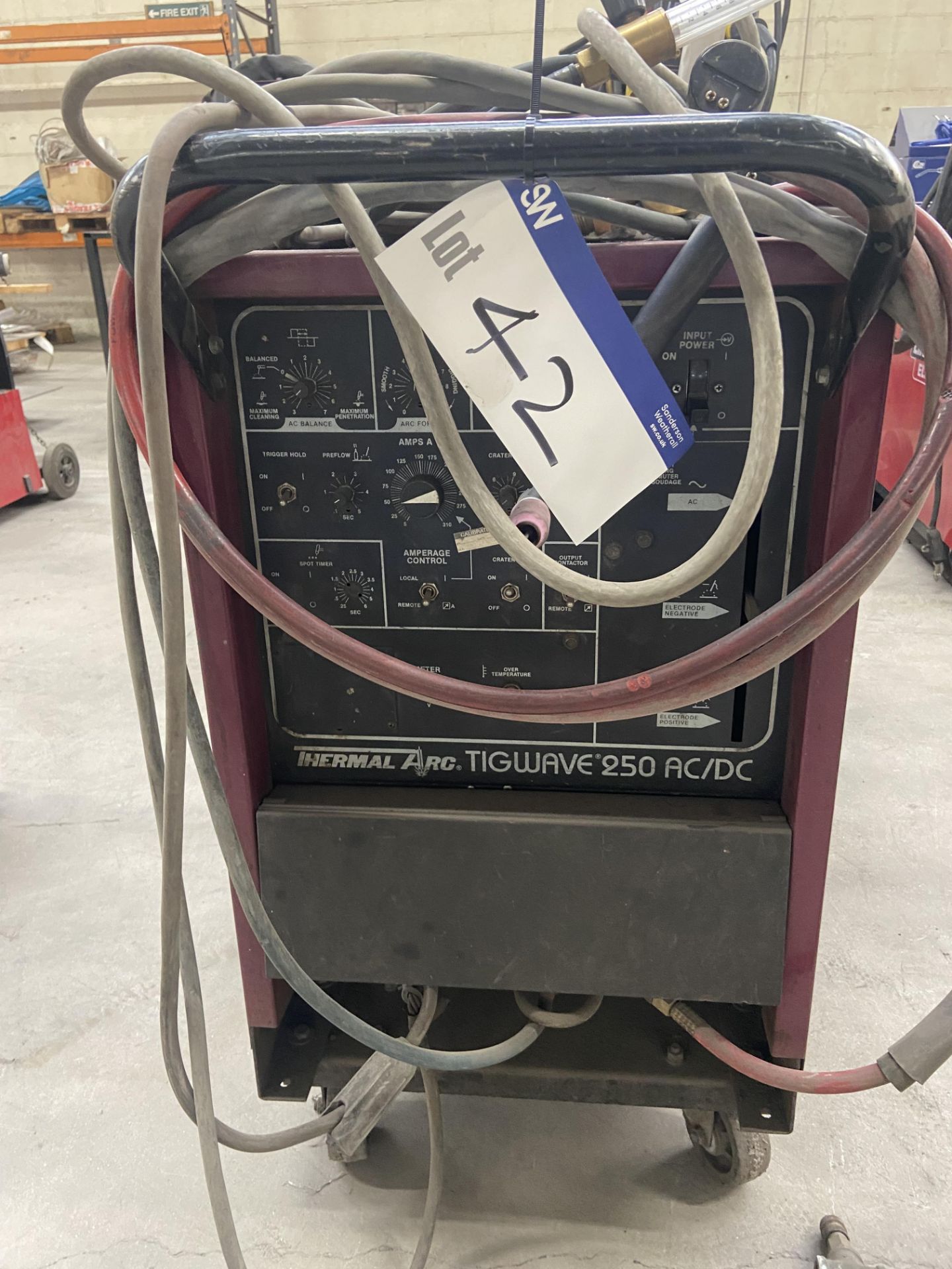 Thermal Arc Tig Wave 250 AC/DC Tig Welding Unit, serial no. 310A/32.4V Please read the following - Image 2 of 5