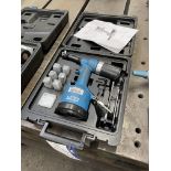 Gripmor 742-S Pneumatic Threaded Insert Tool, with carry case Please read the following important
