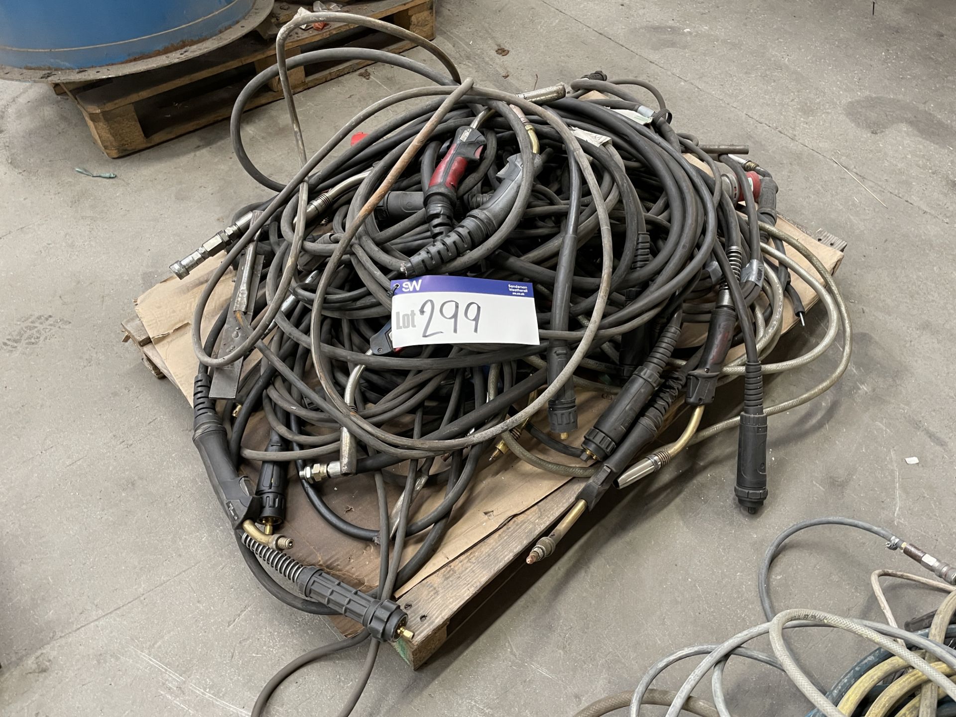 Quantity of Welding Hose & Guns, as set out on pallet Please read the following important