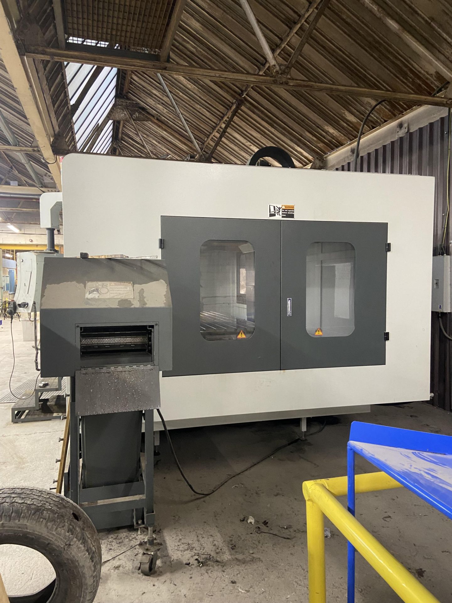 XYZ 3010 VMC VERTICAL MACHINING CENTRE, serial no. MB301008, year of manufacture 2020, with - Image 6 of 18