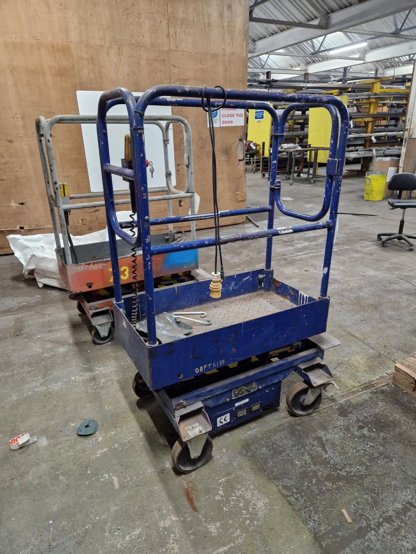 Pop Up Products Ltd POP-UP Access Lift, serial no. POP2611, YoM 2007, SWL 240kg Please read the - Image 2 of 3
