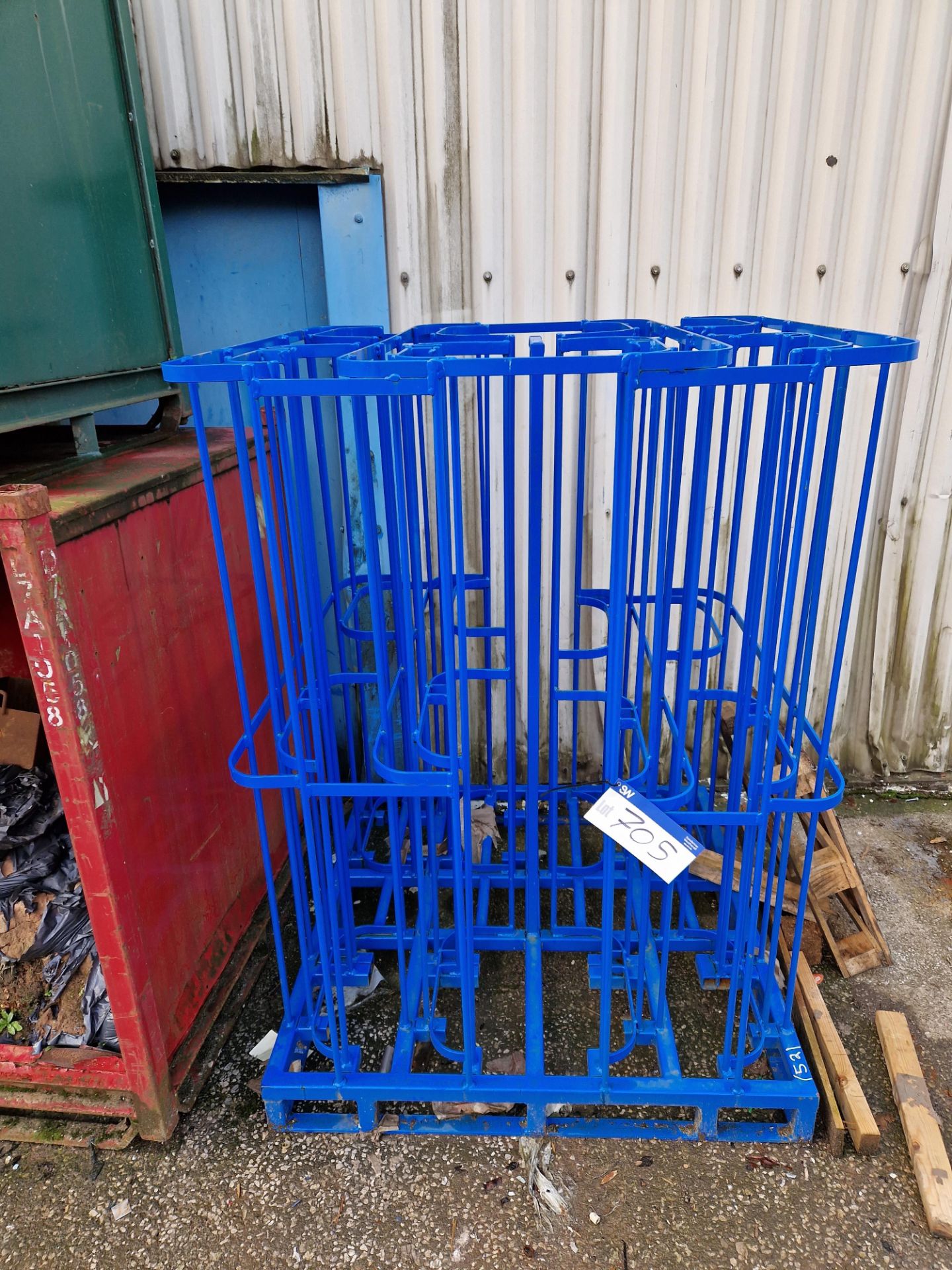 Steel Fabricated Stand Please read the following important notes:- ***Overseas buyers - All lots are - Image 2 of 3