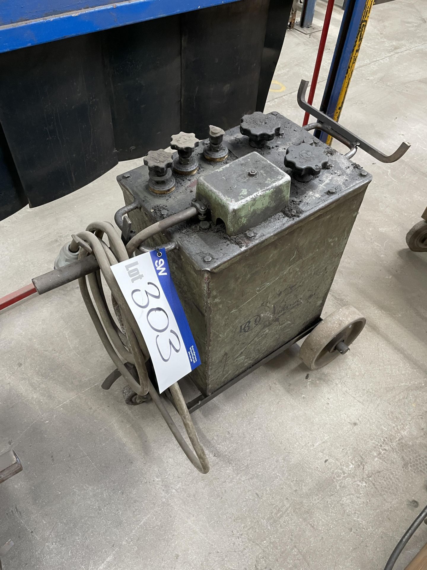 BOC 110 180 Arc Welder Please read the following important notes:- ***Overseas buyers - All lots are