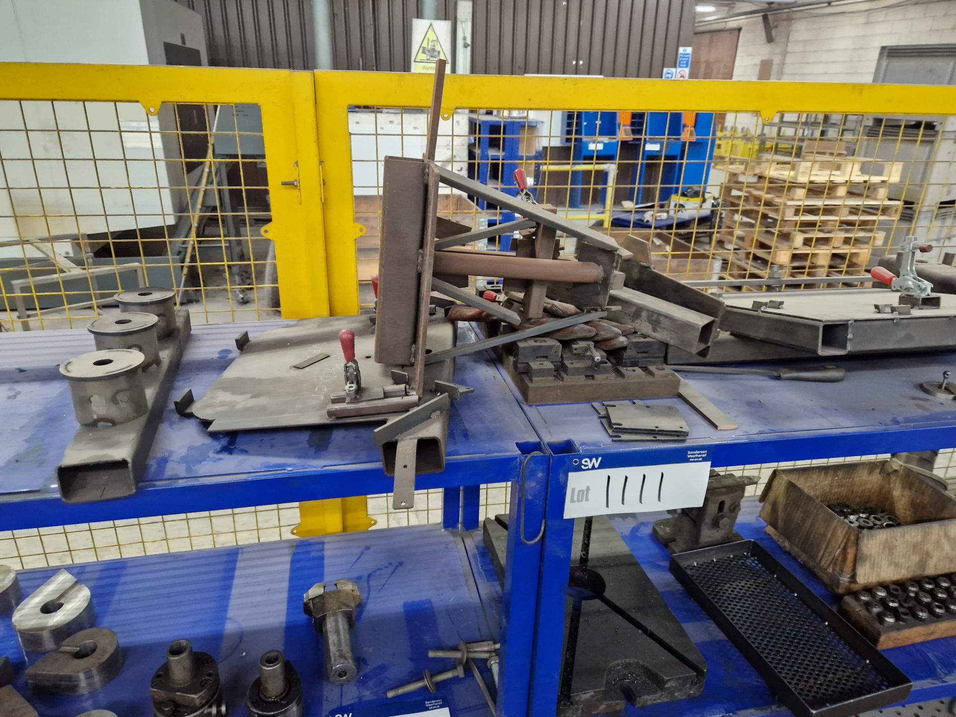 Quantity of Various Machine Tooling, including Machine Bases, Cutter Clamps, Tool Holders, - Image 5 of 8