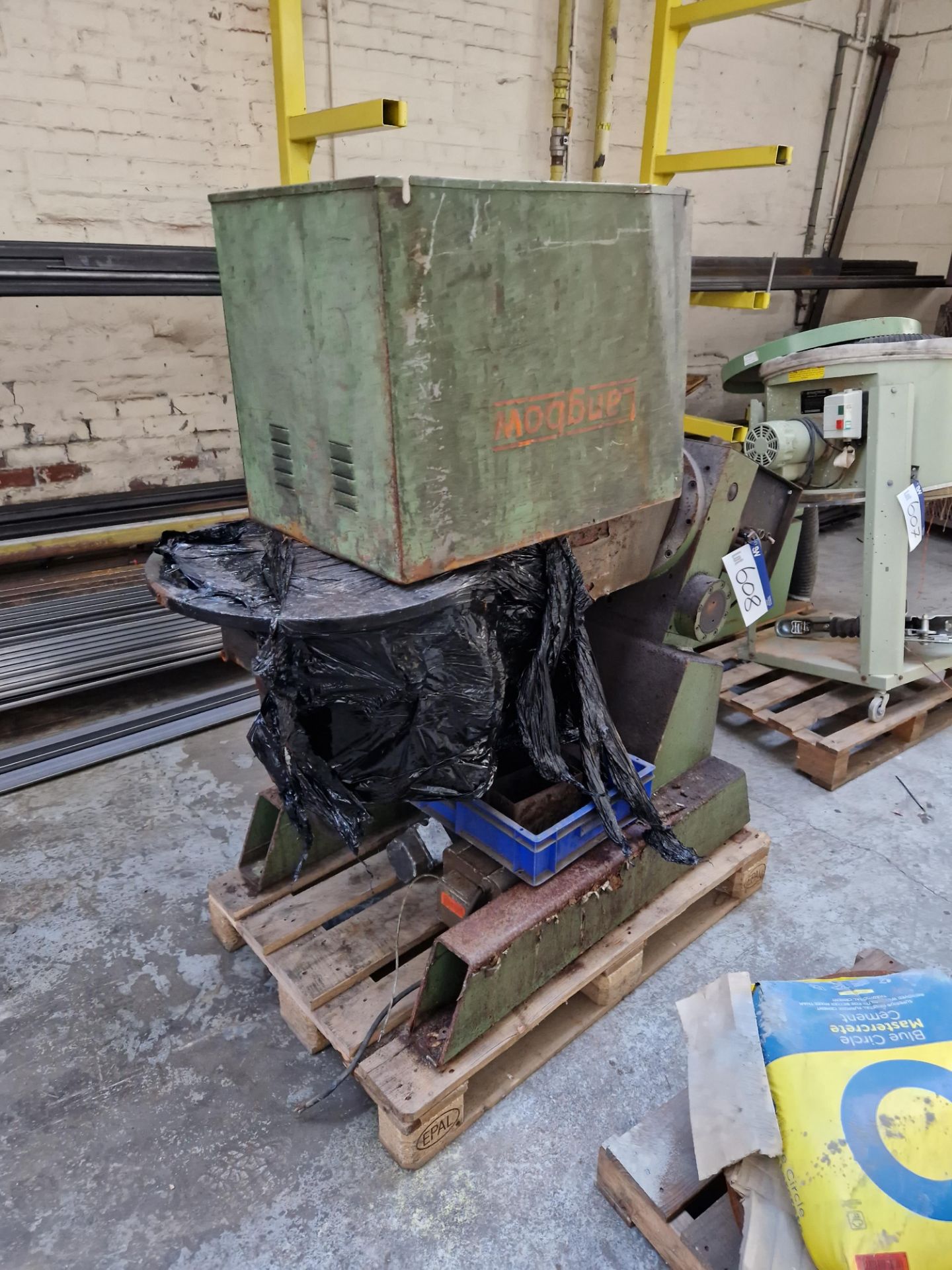 Esab Langbow MHA500A (Condition Unknown) Please read the following important notes:- ***Overseas - Image 3 of 4