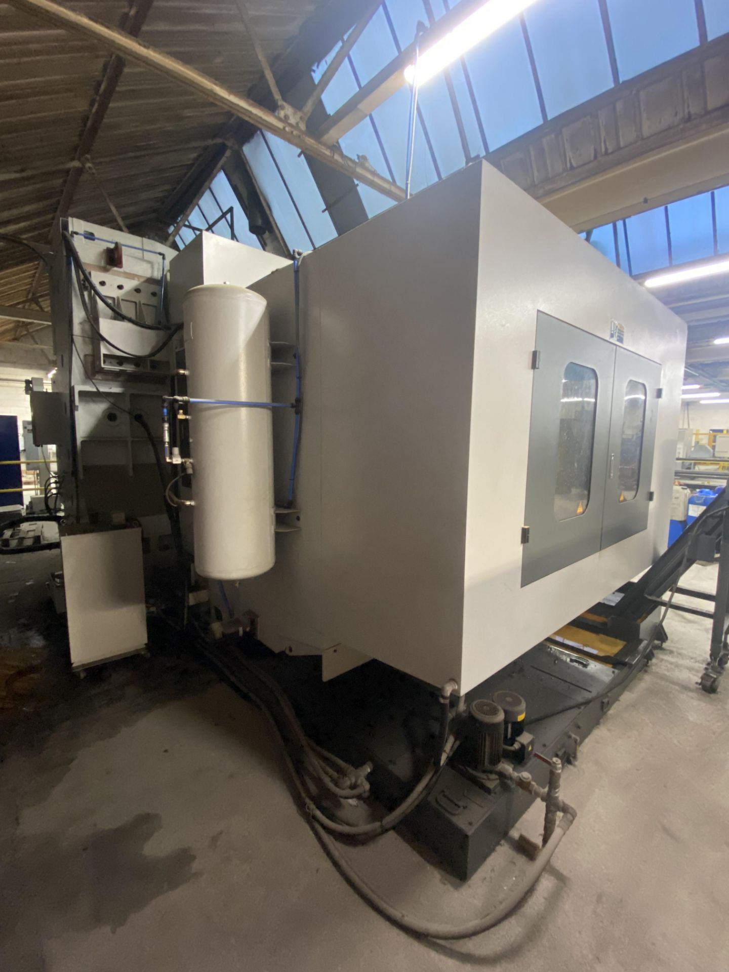 XYZ 3010 VMC VERTICAL MACHINING CENTRE, serial no. MB301008, year of manufacture 2020, with - Image 9 of 18