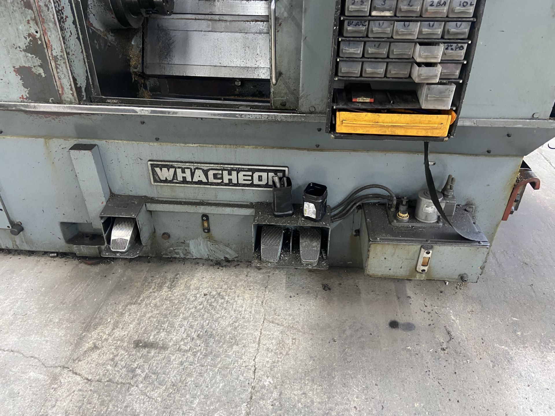 Whacheon ECOSTAR2 CNC LATHE, serial no. 8610-28, with tooling as fitted. This lot requires risk - Image 4 of 8