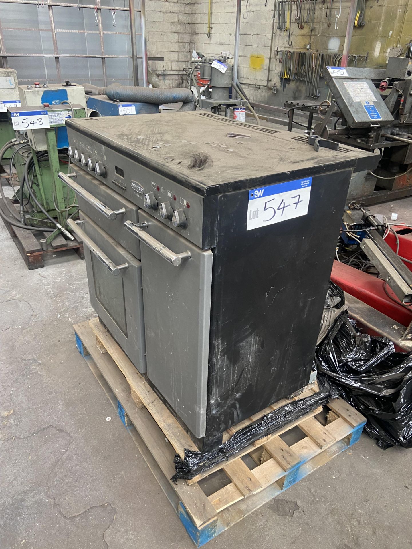 Rangemaster Toledo Electric Oven Range, serial no. 6435 007017 Please read the following important