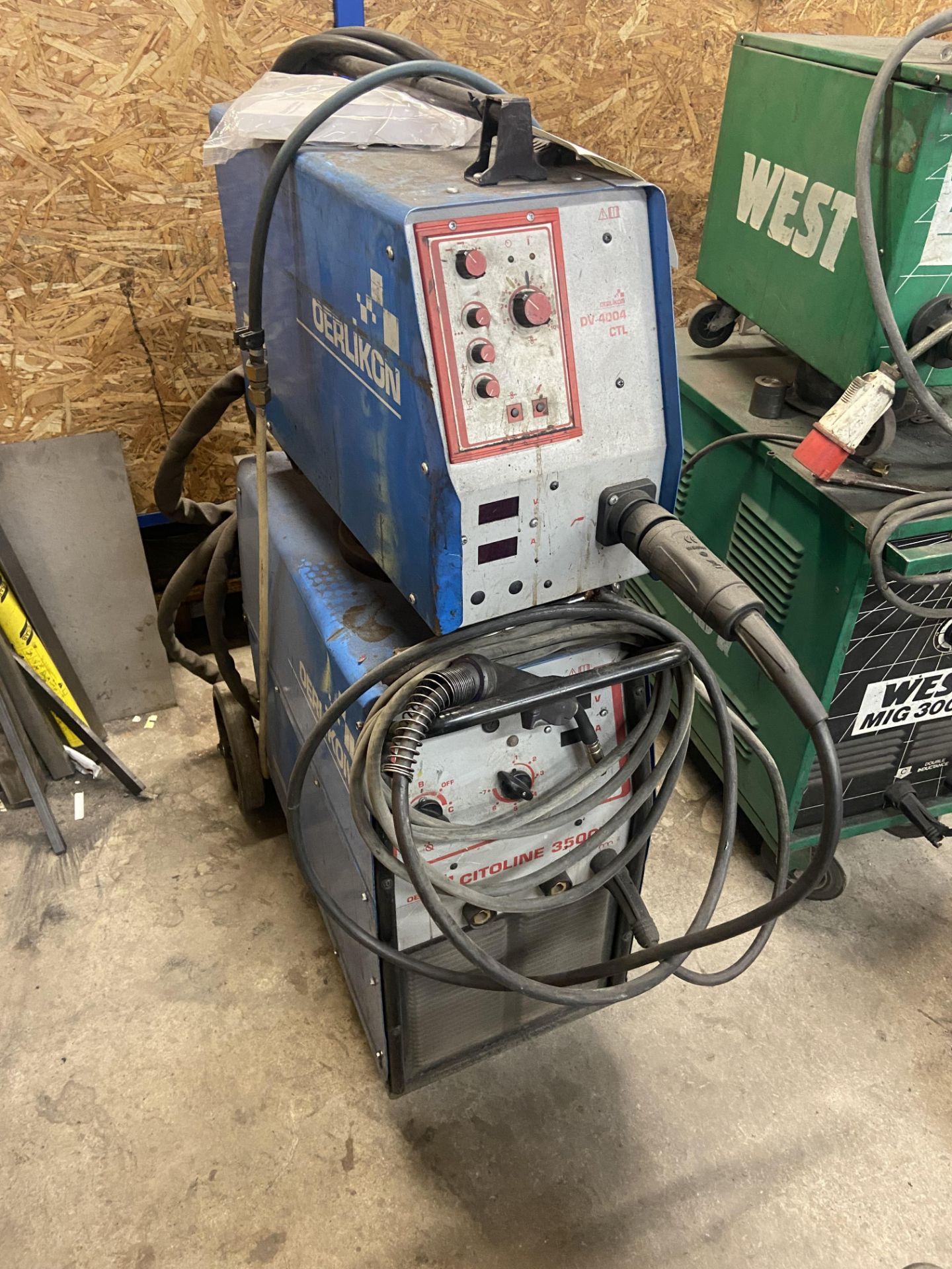 Oerlikon Citoline 3500TS Mig Welding Set, serial no. 216-4862504, with DV4004 CTL wire feed unit