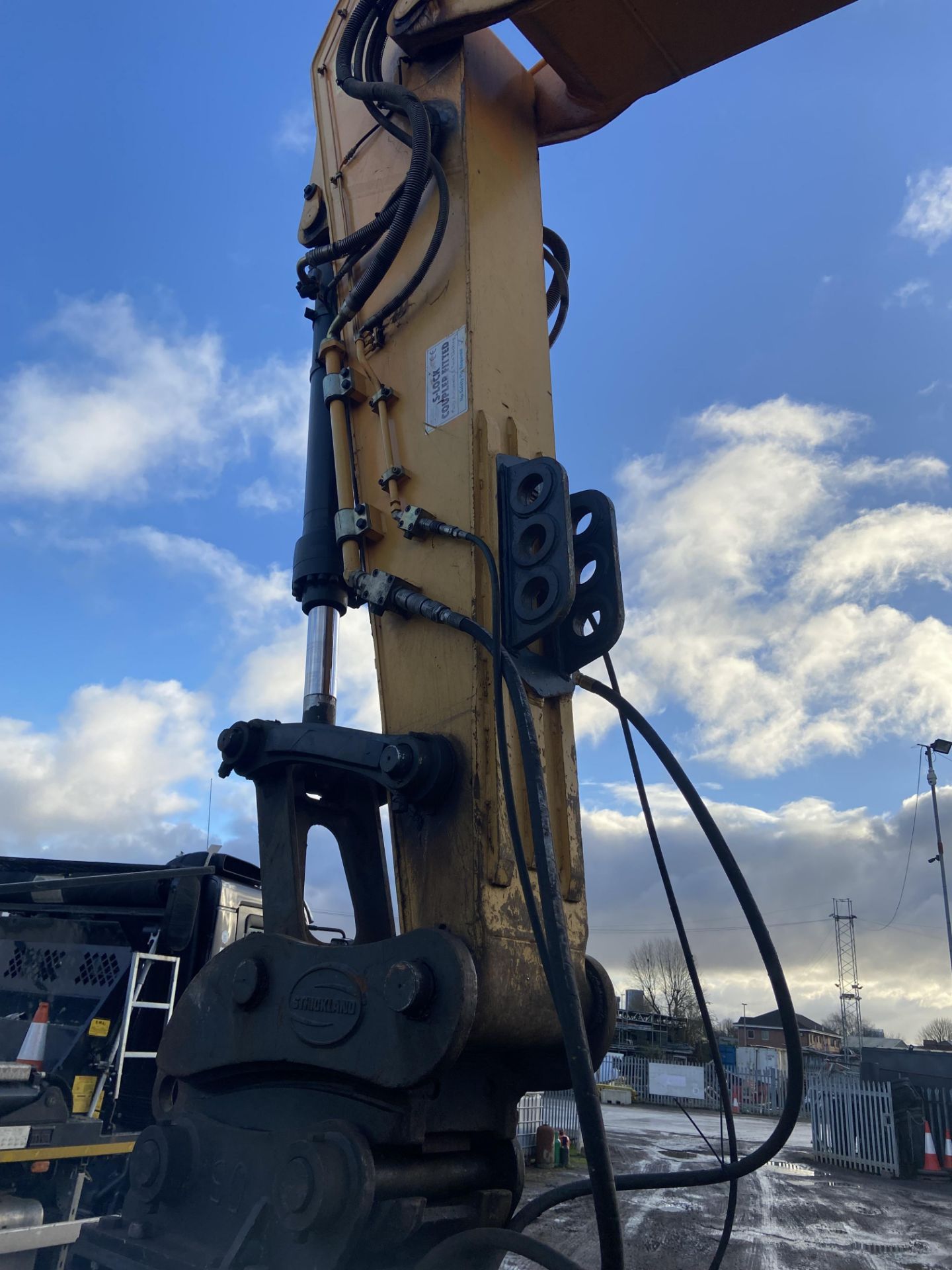 Hyundai HX300L EXCAVATOR, pin. HHKHK801KJ0001098, 174kW, year of manufacture 2018, operating mass - Image 11 of 11