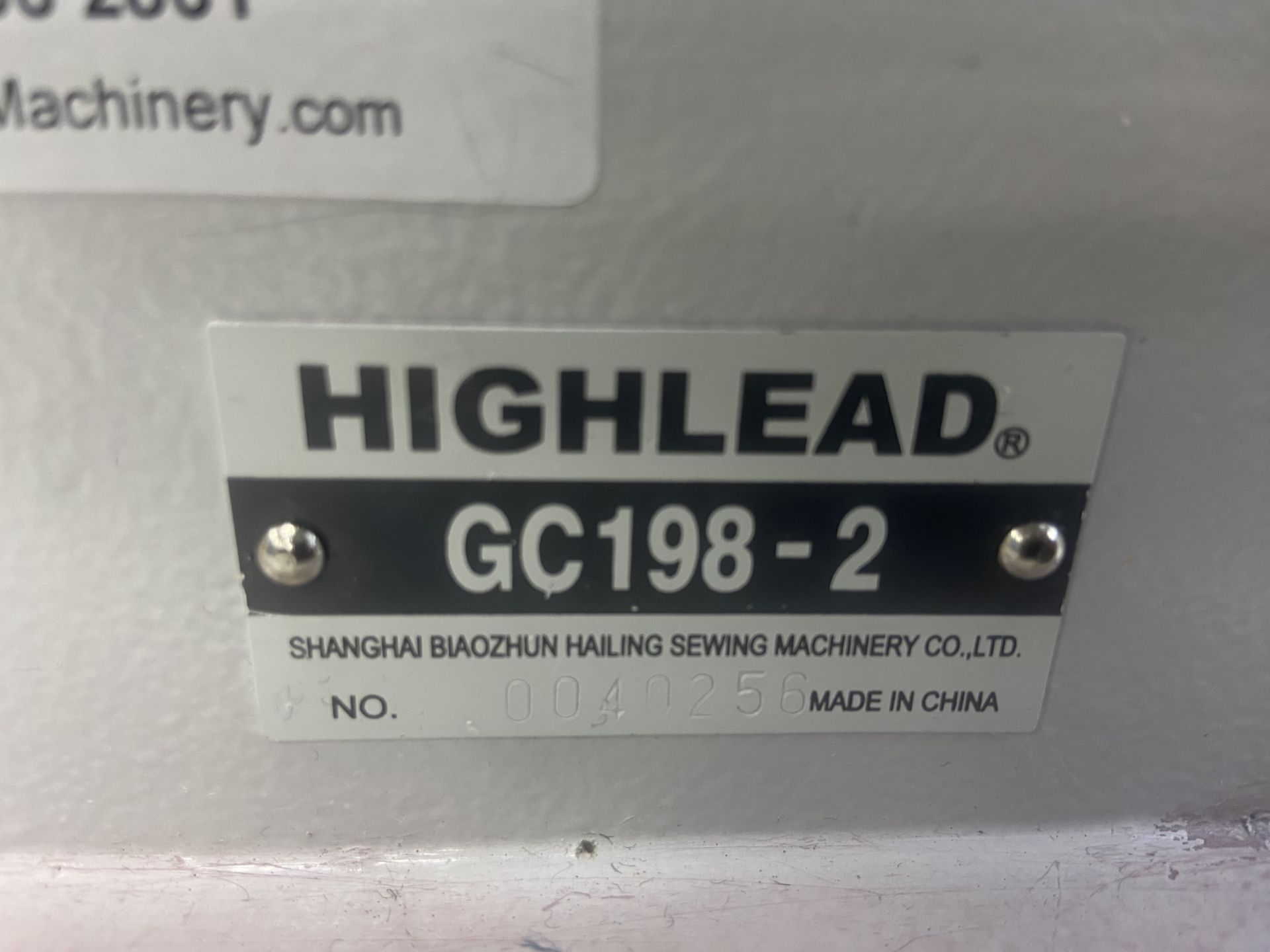 Highlead GC198-2 Lockstitch Sewing Machine, serial no. 0040256, with fitted pedal operated bed, - Image 6 of 6