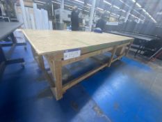 Timber Mobile Bench, approx. 3m x 1.5m Please read the following important notes:- ***Overseas
