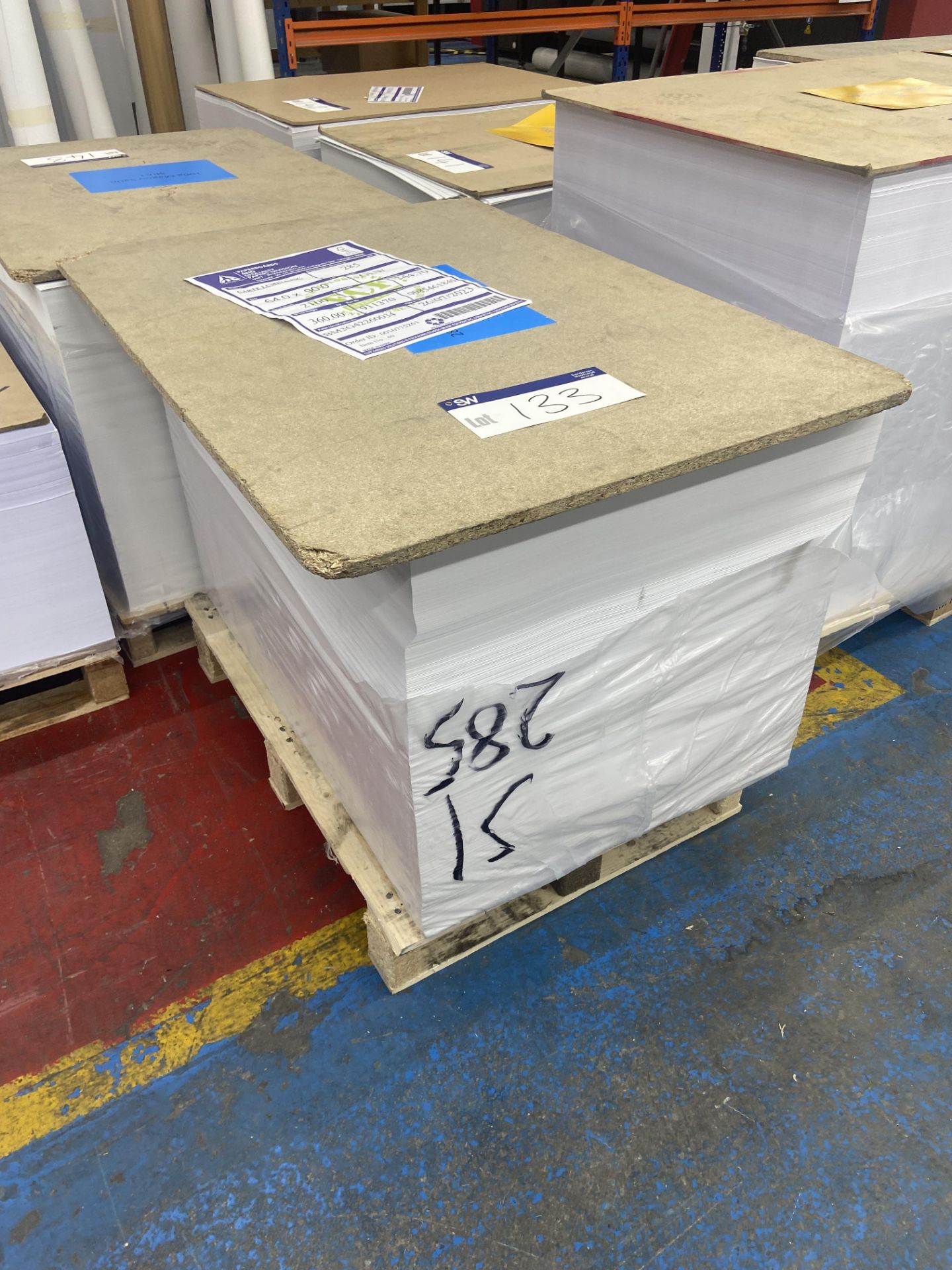 Part Pallet of Carte Lumina-FSC Paper, 90cm x 64cm Please read the following important notes:- ***