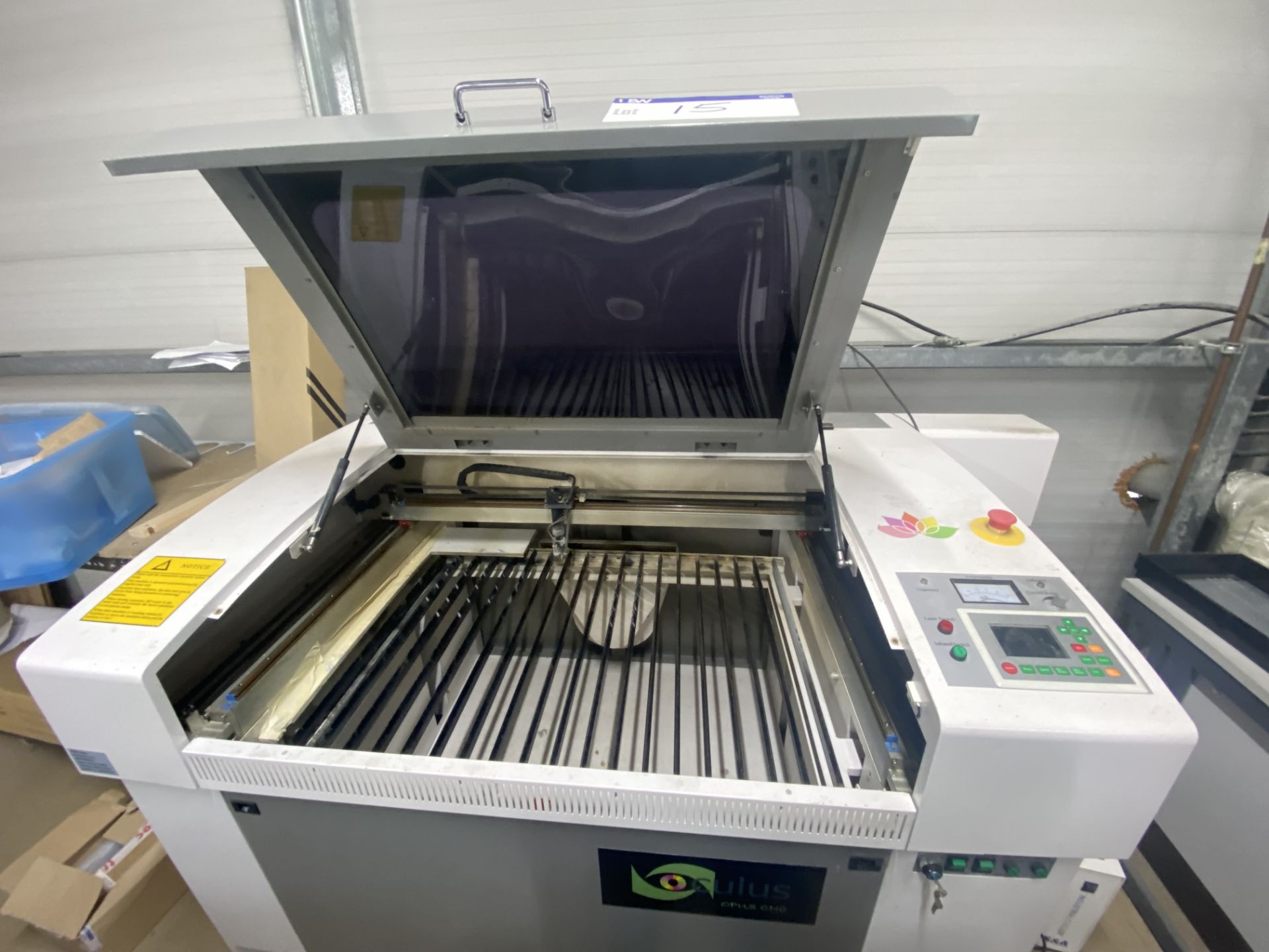 Oculus 6090 LASER CUTTING MACHINE, serial no. 21090312, 900mm working area, 220V, 100W laser - Image 6 of 6