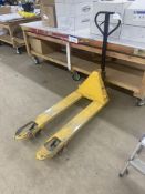 2500kg cap. Hand Hydraulic Pallet Truck Please read the following important notes:- ***Overseas