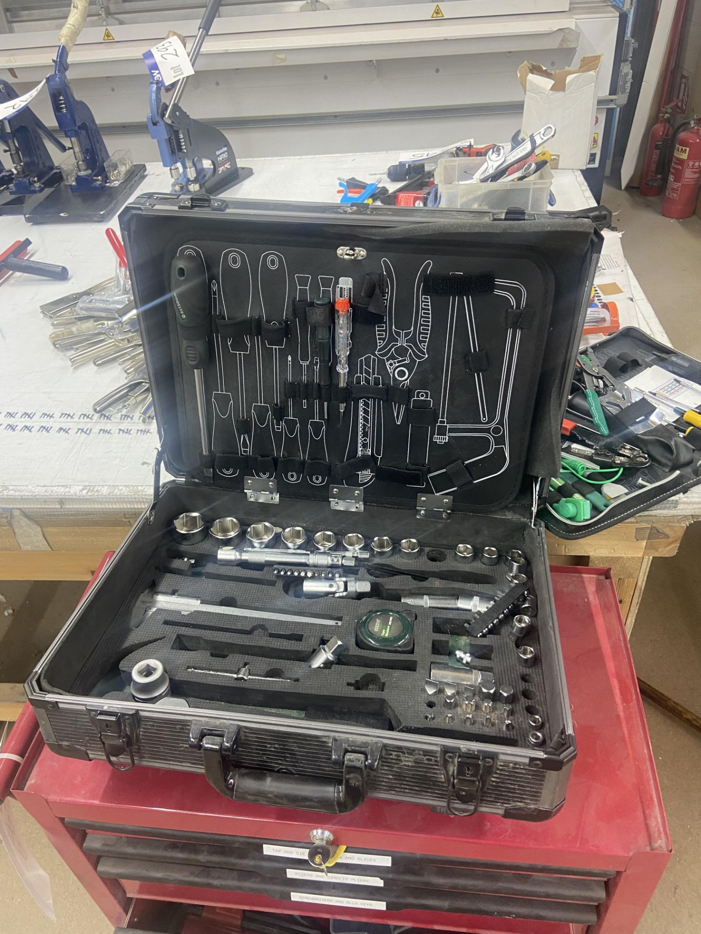 Mobile Tool Trolley & Case, with assorted hand tools Please read the following important - Image 2 of 2