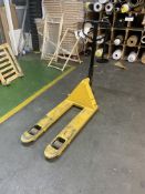 Hand Hydraulic Pallet Truck (reserve removal until Friday 9 February 2024) Please read the following