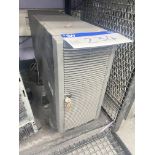 HP Proliance ML360 G5 Server Tower (hard disks and server trays removed) Please read the following