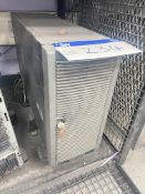 HP Proliance ML360 G5 Server Tower (hard disks and server trays removed) Please read the following