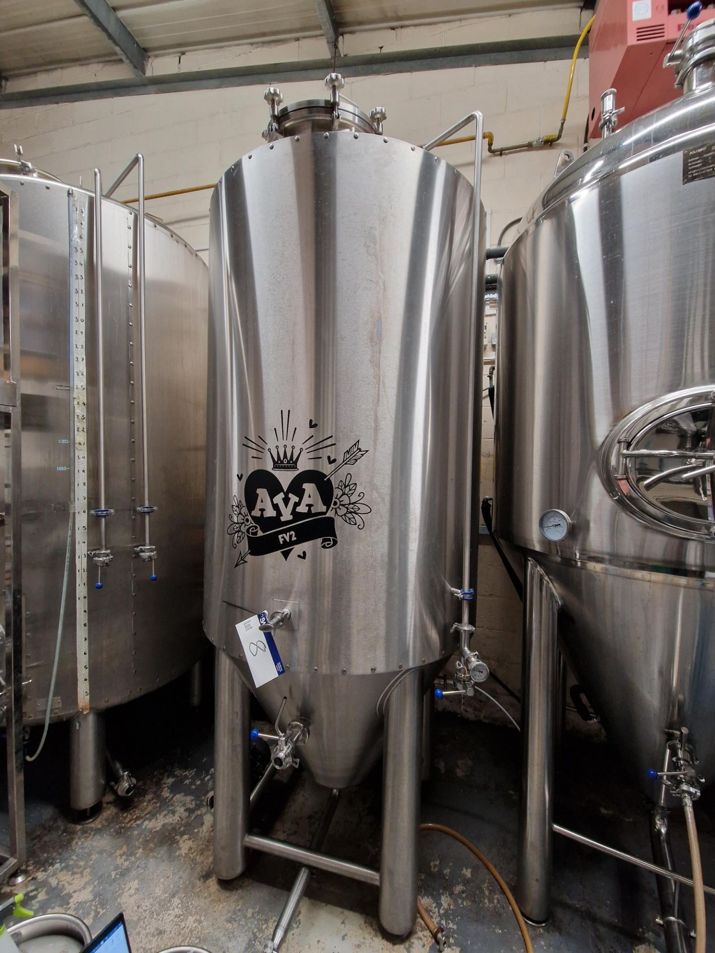 Hoplex Single Jacketed 3000l Beer Tank/Fermenter, with top manway and carbonation stones (Lot is