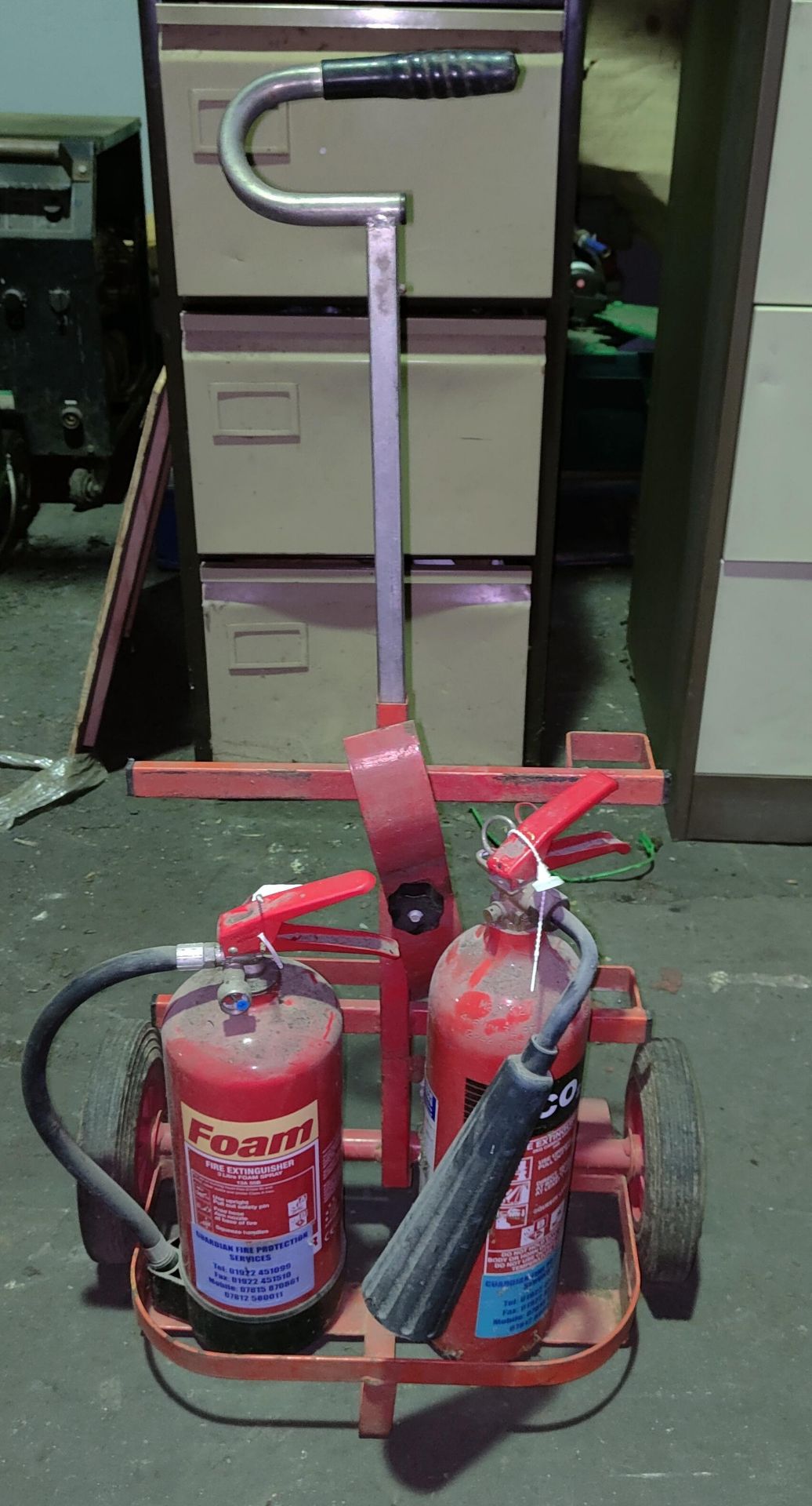 Twin Fire Extinguisher Trolley, approx. 50cm x 15cm, loading free of charge - yes (vendors - Image 2 of 2