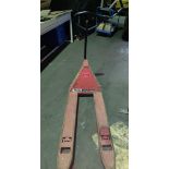 Hand Hydraulic Pallet Truck, approx. 125cm x 55cm, loading free of charge - yes (vendors