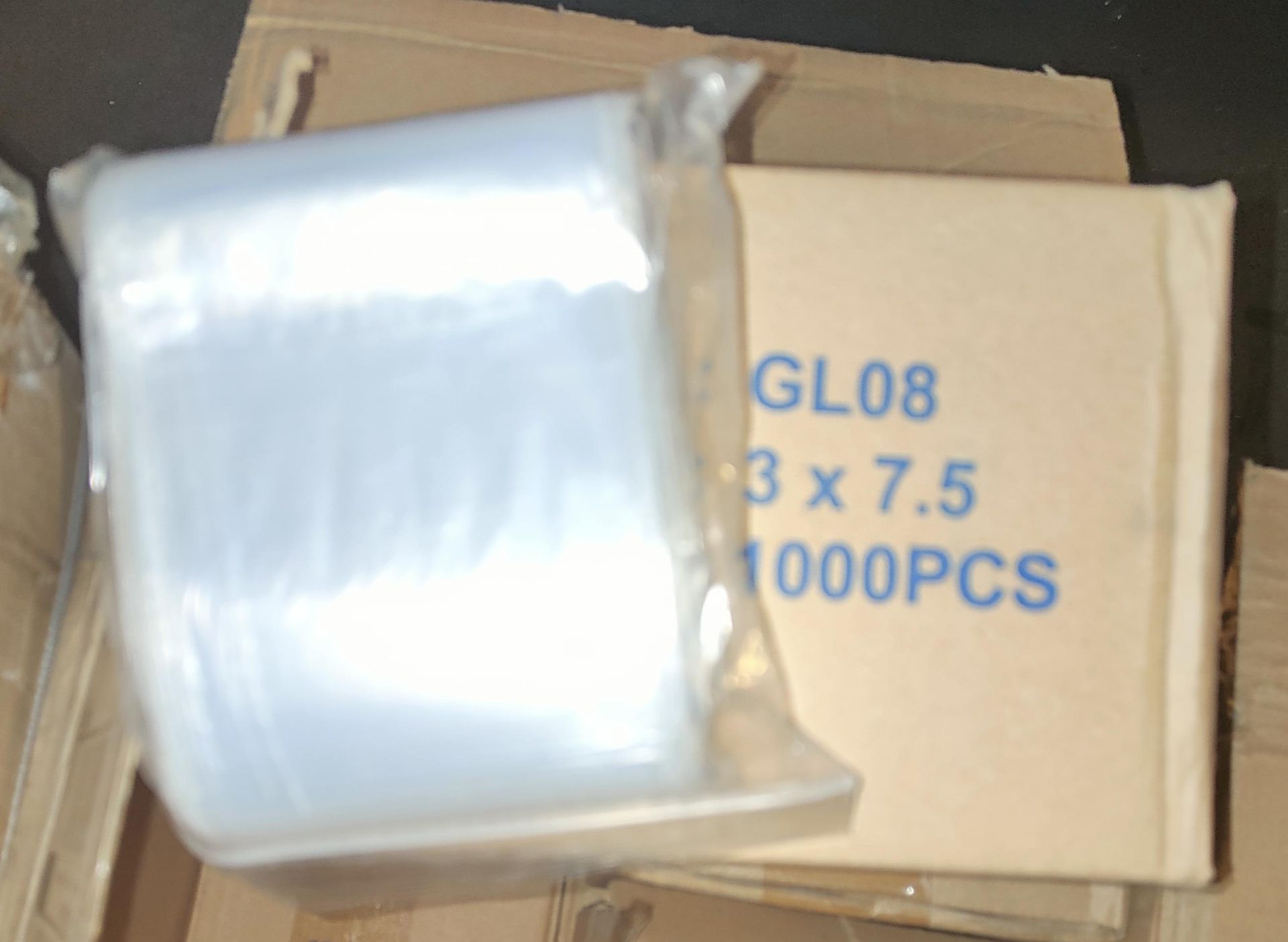 Ten x 1000 Grip Seal Bags, serial no. GL08, approx. 76mm x 191mm, loading free of charge - yes ( - Image 2 of 3