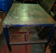 Sturdy Metal Welding Table, approx. 122cm x 93cm x 91cm, loading free of charge - yes (vendors