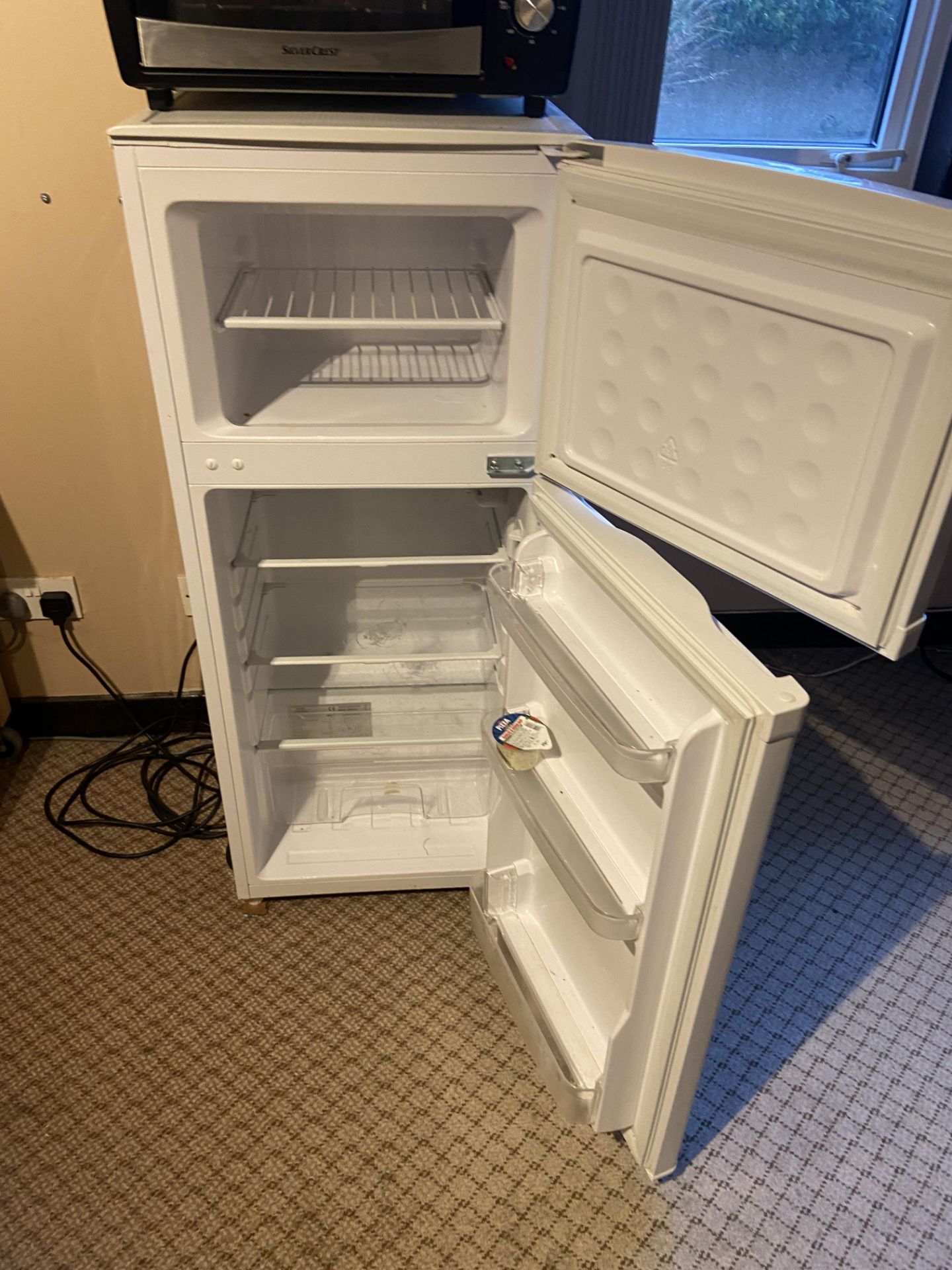 Double Door Refrigerator/ Freezer Please read the following important notes:- ***Overseas buyers - - Image 2 of 2