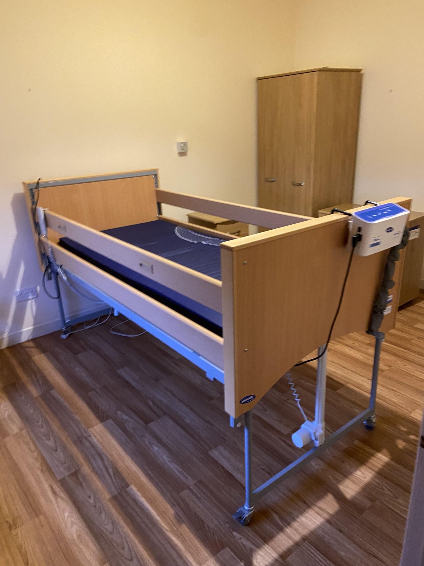 Invacare Mobile Adjustable Height Bed Frame, with Invacare soft foam active 2 mattress and pump ( - Image 3 of 3