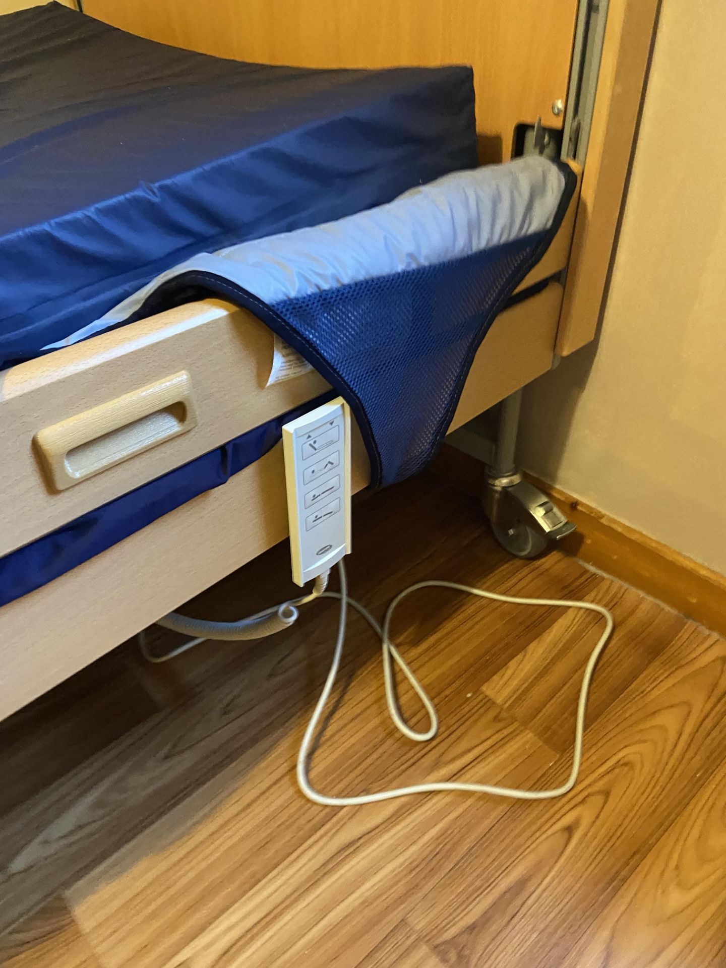 Invacare Mobile Adjustable Height Bed Frame, with Invacare soft foam premier mattress (Room 4) - Image 2 of 3