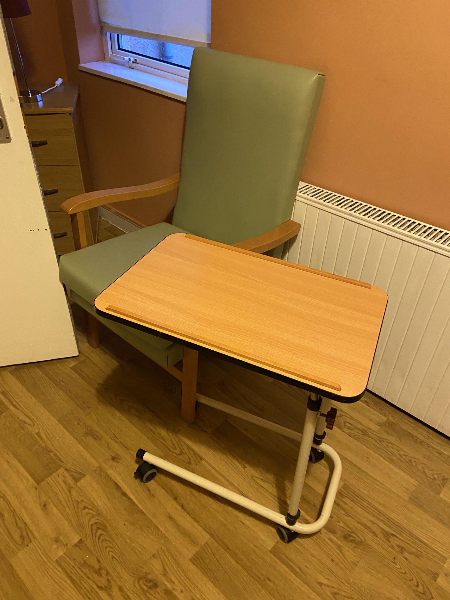 Remaining Bedroom Furniture, including oak laminated wardrobe, three drawer chest-of-drawers, two - Image 3 of 4