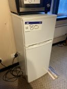 Double Door Refrigerator/ Freezer Please read the following important notes:- ***Overseas buyers -