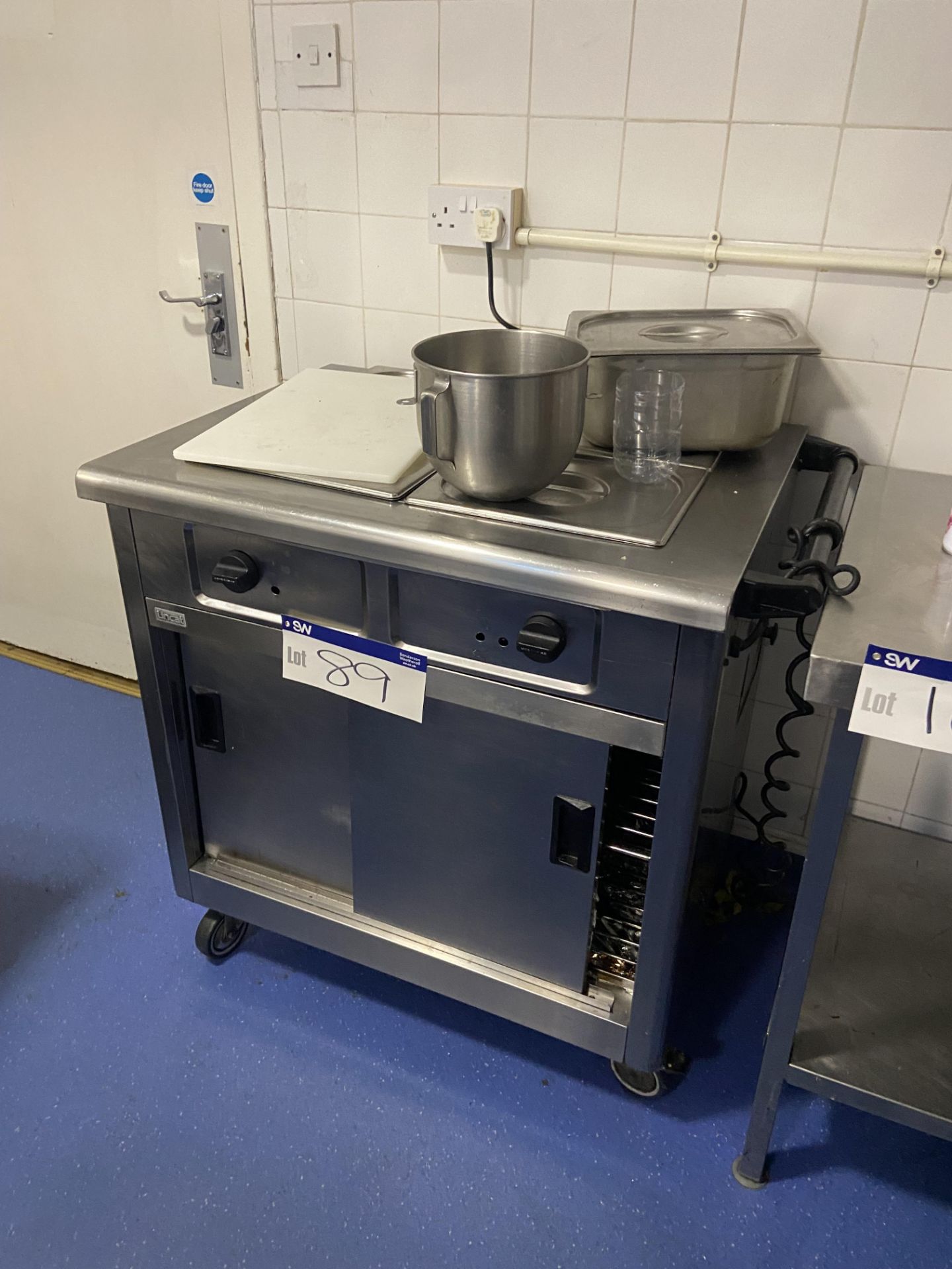 Lincat Stainless Steel Mobile Heated Cabinet, 240V Please read the following important notes:- ***