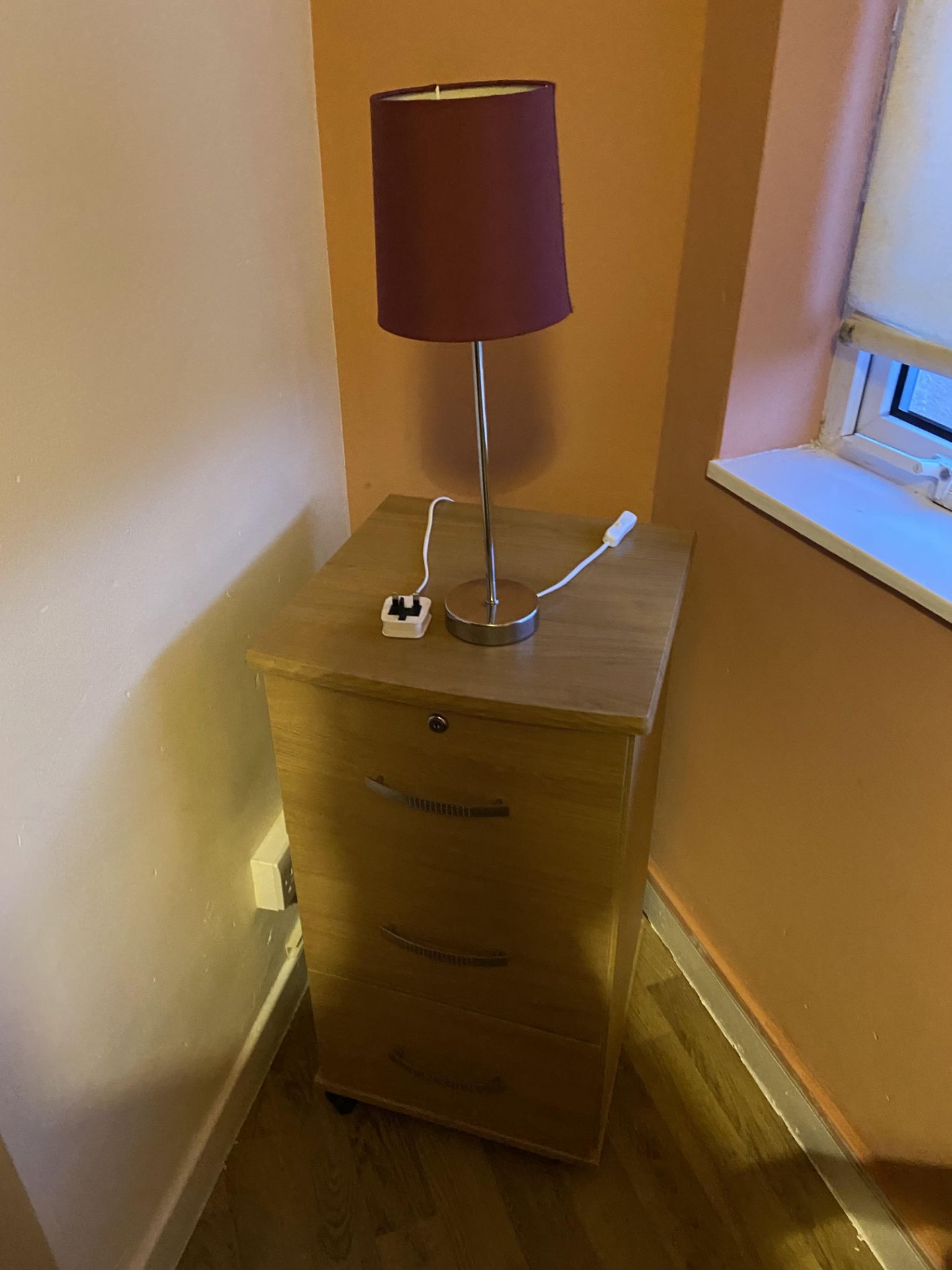 Remaining Bedroom Furniture, including oak laminated wardrobe, three drawer chest-of-drawers, two - Image 4 of 4