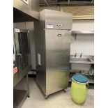 Foster PROG600H +1/+4°C Stainless Steel Refrigerator, serial no. E5131808 Please read the