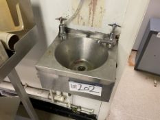 Stainless Steel Handwash Sink Please read the following important notes:- Air conditioning system