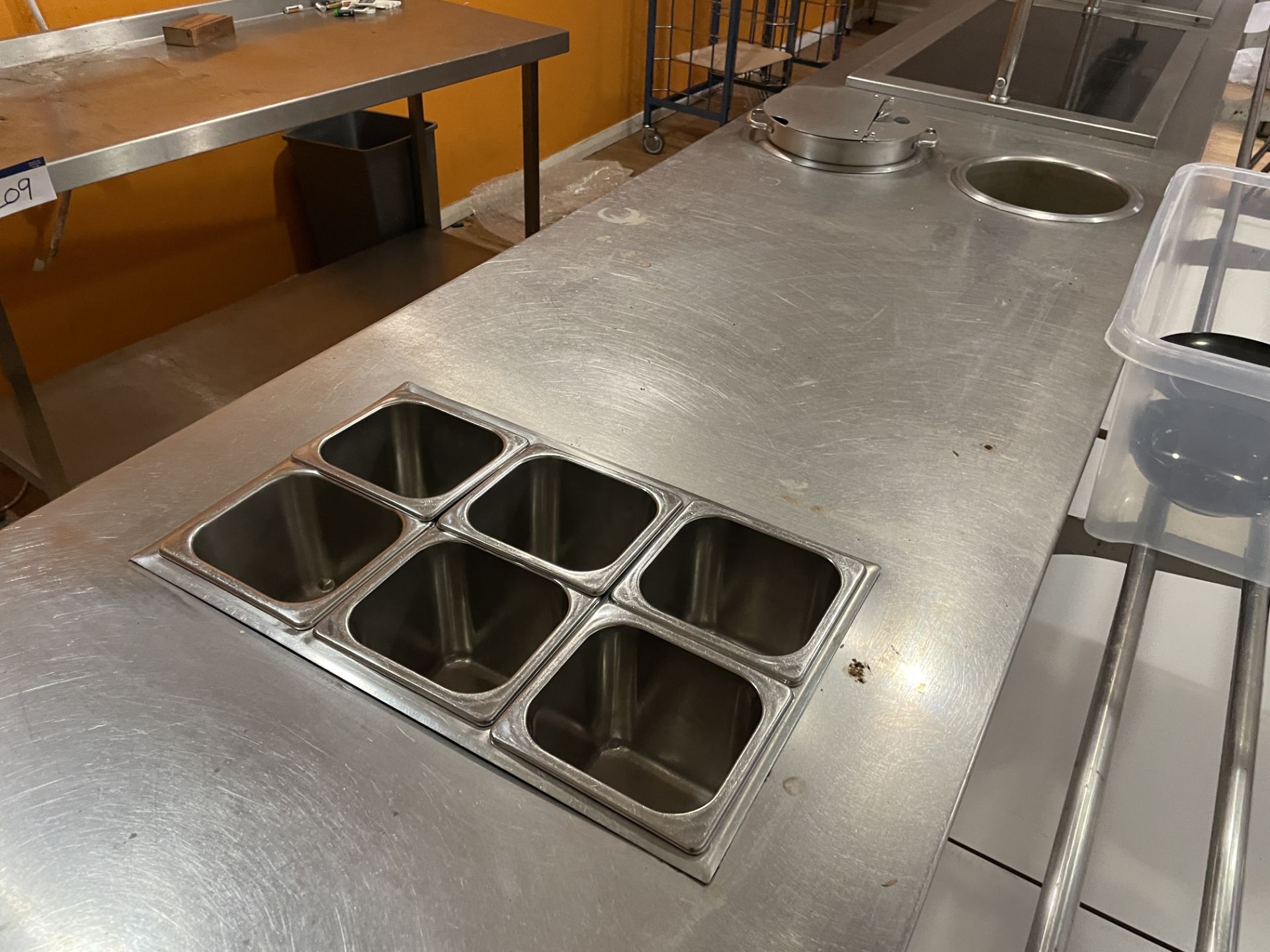 STAINLESS STEEL FOUR SECTION SERVERY, approx. 7.2m long, with hot cupboard, hot plate and heat - Image 2 of 7