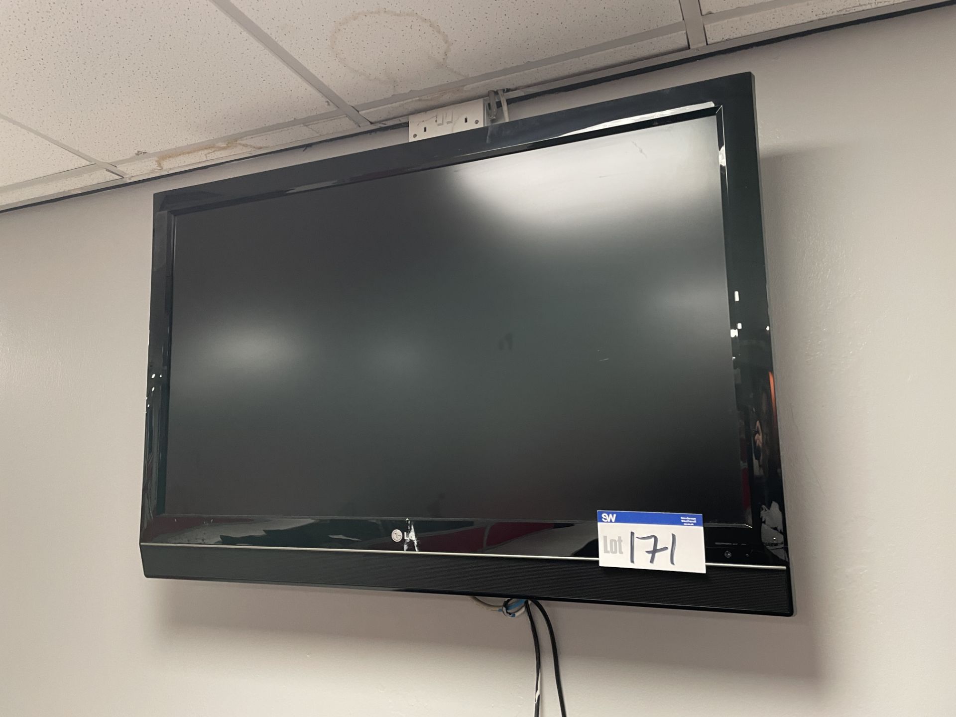 LG 42LC C55 Flat Screen Television, serial no. 709WRKG1U317, with wall bracket (no remote control)