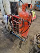 Welding Torch with Gas Bottle Trolley (Gas Bottles Excluded) Please read the following important