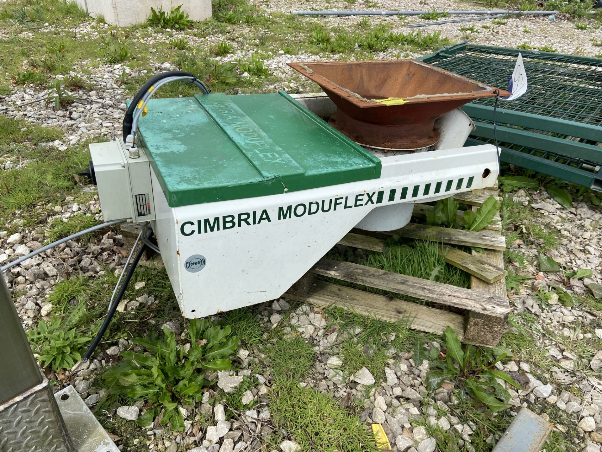 Cymbria Moduflex S300F/17 Loading Chute, serial no. 5868, year of manufacture 2000, lot located in